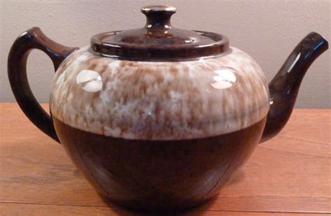 dating sadler pottery
